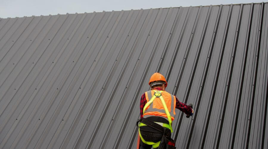 Professional metal roof installation services in Cedar Creek, TX